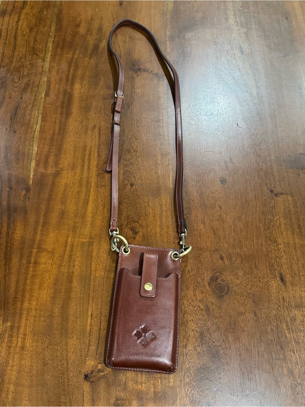 Patricia Nash Farleigh Phone Crossbody Bag Leather - Picture 2 of 7